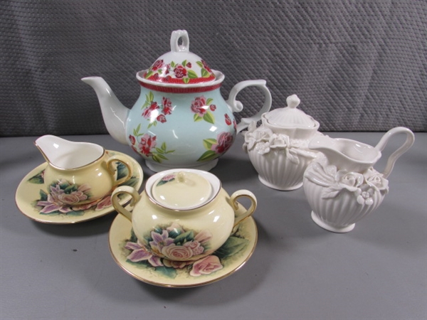 ROSE THEMED TEAPOT & SUGAR & CREAMER SETS