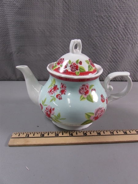 ROSE THEMED TEAPOT & SUGAR & CREAMER SETS