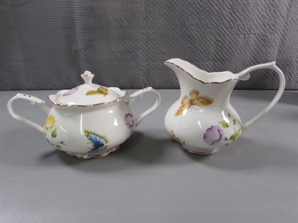 TEA POTS, SUGAR & CREAMER SETS & ANTIQUE FINE CHINA PLATE