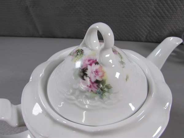 LEAD CRYSTAL SUGAR & CREAMER & FINE CHINA TEA POT