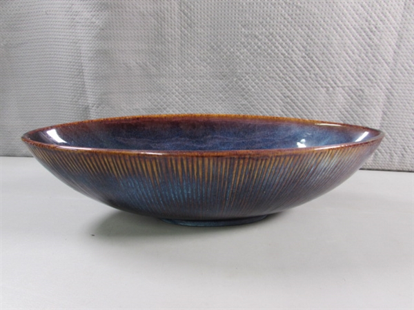 BEAUTIFUL STONEWARE OVAL BOWL