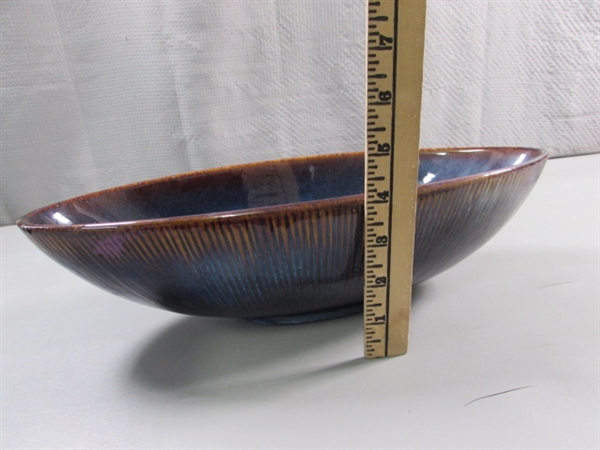 BEAUTIFUL STONEWARE OVAL BOWL