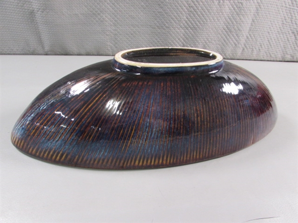 BEAUTIFUL STONEWARE OVAL BOWL