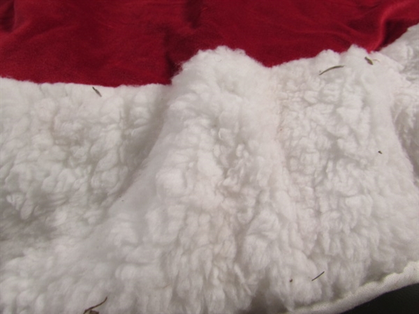 CHRISTMAS TREE SKIRT, GIANT STOCKING, NEW TOWELS