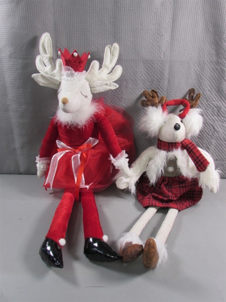 CUTE PLUSH CHRISTMAS REINDEER SHELF SITTERS