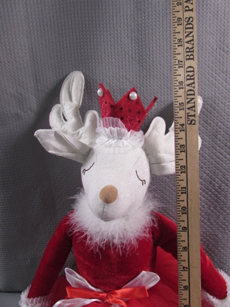 CUTE PLUSH CHRISTMAS REINDEER SHELF SITTERS