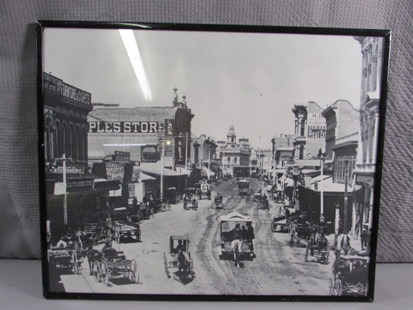 VINTAGE HORSE & BUGGY OLD TIME PRINT/PHOTO - FRAMED UNDER GLASS