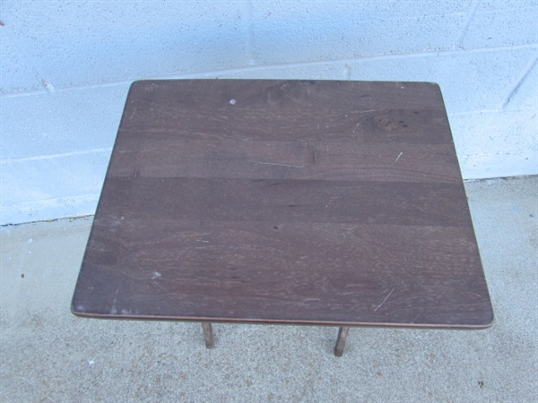 WOODEN FOLDING TV TRAY