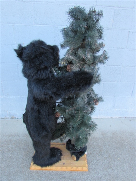 PLUSH BLACK BEAR & CUB DECOR