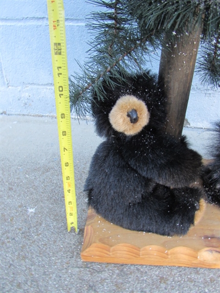 PLUSH BLACK BEAR & CUB DECOR