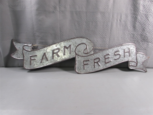 FARM FRESH TIN SIGN