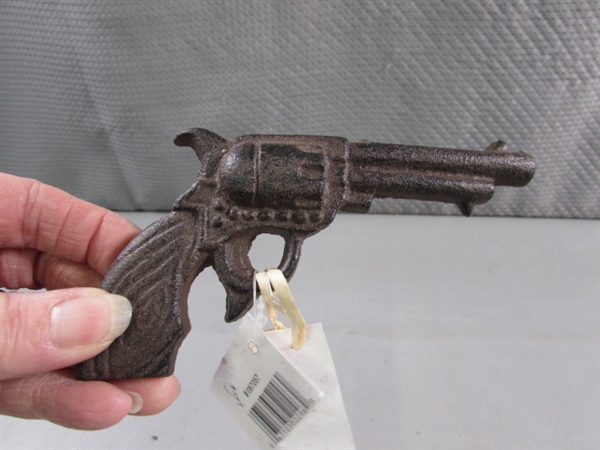 CAST IRON REVOLVERS & WOOD/METAL GUN DECOR