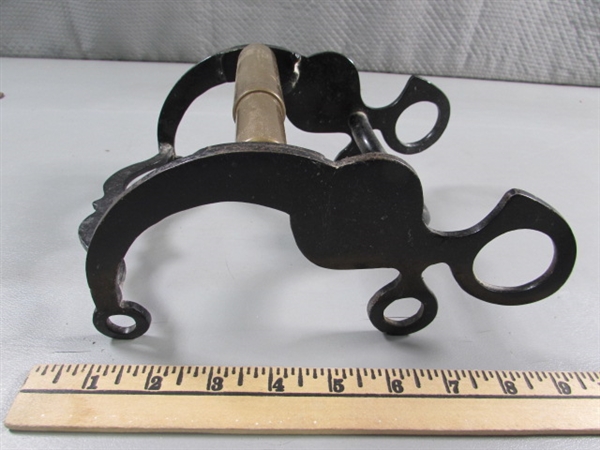 METAL HORSE SILHOUETTE, OLD COWBELL & TOILET PAPER HOLDER BIT