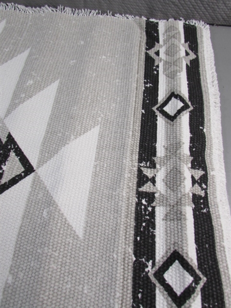 NEW BLACK, GRAY & WHITE COTTON THROW RUG