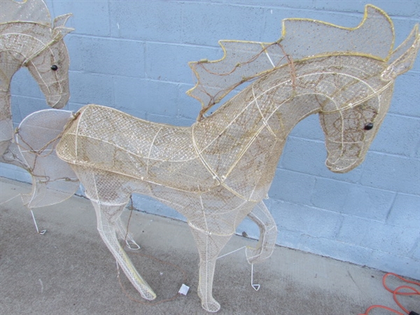 PAIR OF LIGHTED CHRISTMAS HORSES W/STAKES