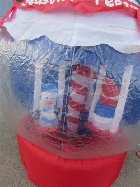 INFLATABLE ANIMATED CHRISTMAS MERRY-GO-ROUND SNOWGLOBE