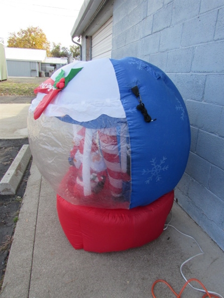 INFLATABLE ANIMATED CHRISTMAS MERRY-GO-ROUND SNOWGLOBE