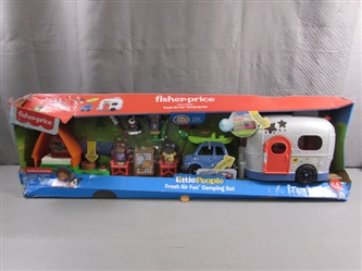 NEW FISHER PRICE LITTLE PEOPLE FRESH AIR FUN CAMPING SET