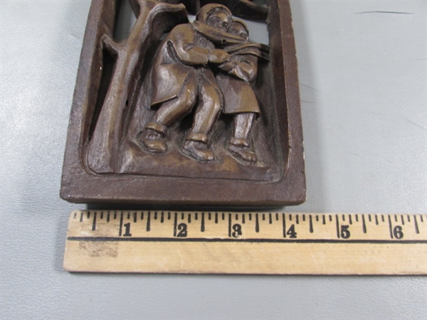 VINTAGE 3D RELIEF WOOD CARVING HOLLAND CHILDREN