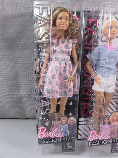 5 NEW FASHIONISTA BARBIE DOLLS