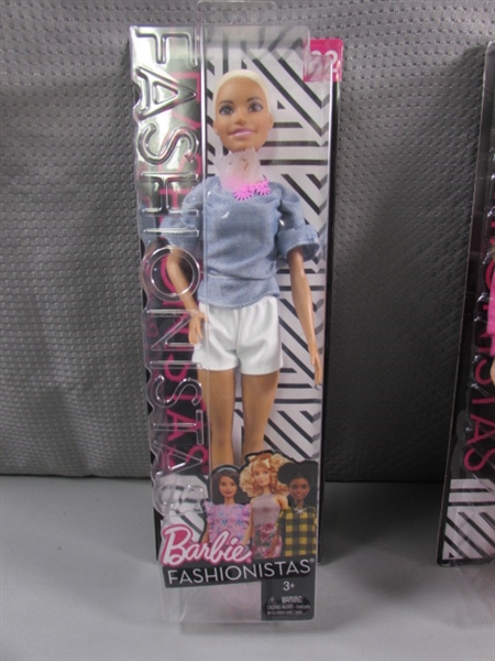 5 NEW FASHIONISTA BARBIE DOLLS