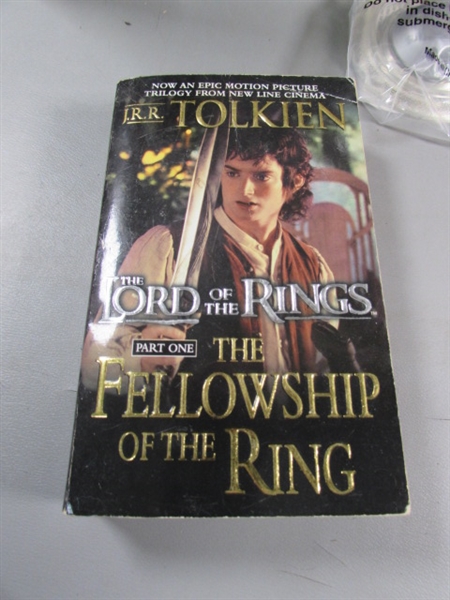 LORD OF THE RINGS TRILOGY IN PAPERBACK & THREE NEW GLASS GOBLETS THAT LIGHT UP