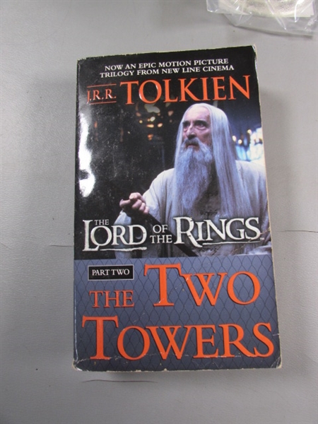 LORD OF THE RINGS TRILOGY IN PAPERBACK & THREE NEW GLASS GOBLETS THAT LIGHT UP