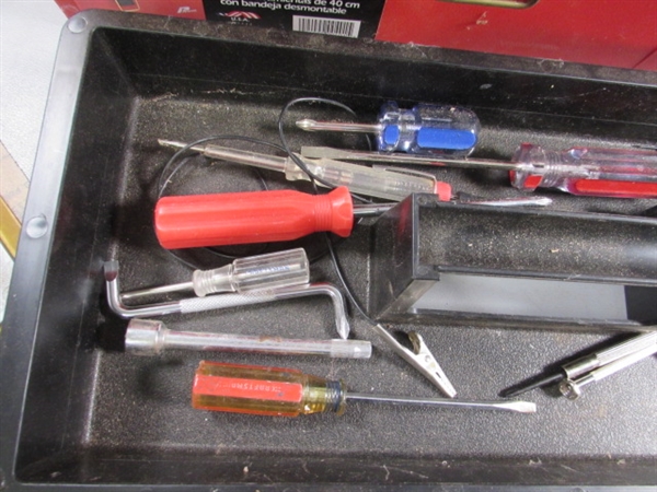 DROP LIGHT & TOOLBOX W/ASSORTED TOOLS