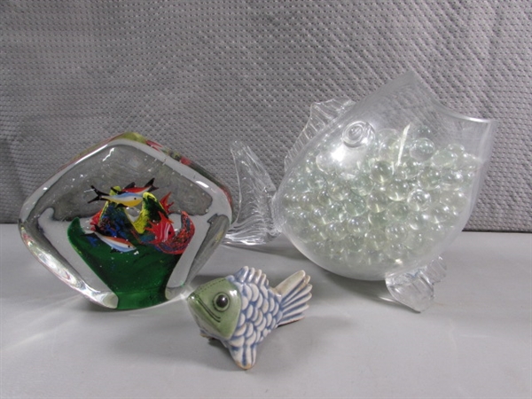 HAND BLOWN FISH PAPERWEIGHT, MEXICAN CLAY FISH & FISH VASE W/CLEAR MARBLES