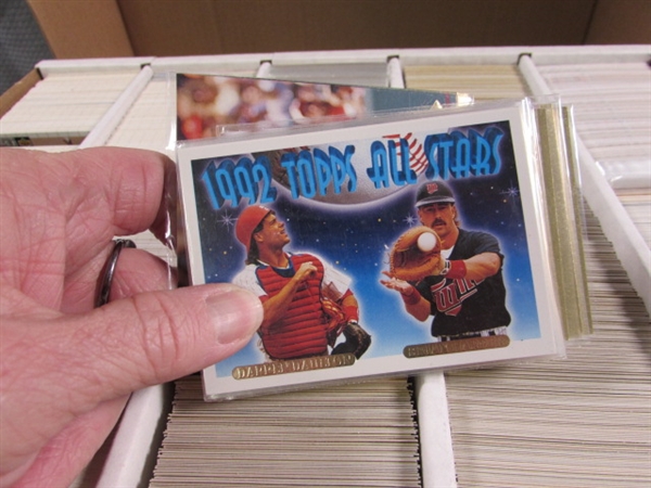 1 5-ROW BOX OF VARIOUS SPORTS TRADING CARDS