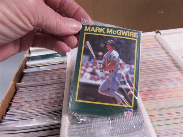 1 5-ROW BOX OF VARIOUS SPORTS TRADING CARDS