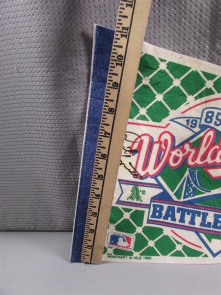 1989 BATTLE OF THE BAY PENNANT W/2 AUTOGRAPHS