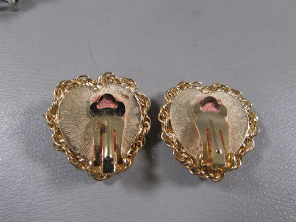 VINTAGE GOLD & SILVER TONE CLIP-ON & SCREW BACK EARRINGS