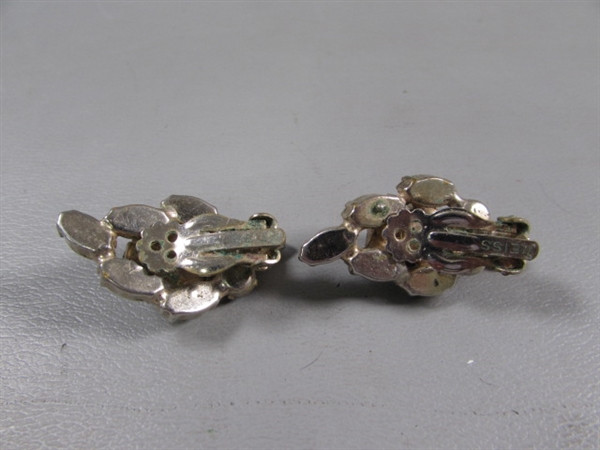 VINTAGE RHINESTONE SILVER TONE CLIP-ON & SCREW BACK EARRINGS