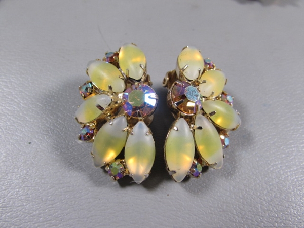 VINTAGE GOLD-TONE RHINESTONE CLIP-ON & SCREWBACK EARRINGS