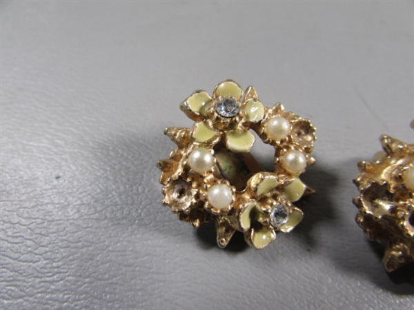 VINTAGE GOLD-TONE RHINESTONE CLIP-ON & SCREWBACK EARRINGS