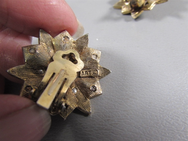 VINTAGE GOLD-TONE RHINESTONE CLIP-ON & SCREWBACK EARRINGS