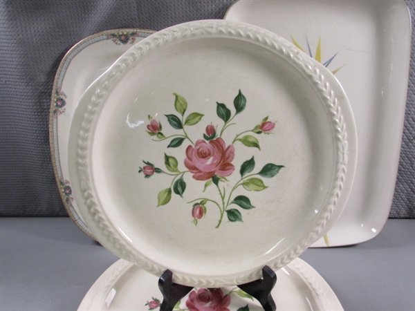 MIXED LOT OF PRETTY FLORAL THEMED PLATES