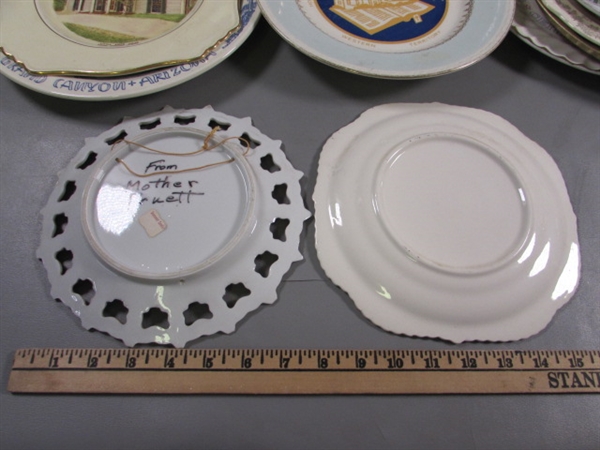 LARGE COLLECTION OF SOUVENIR PLATES