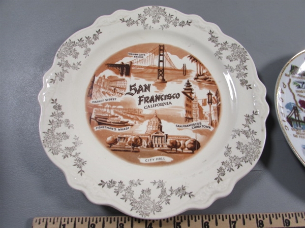 LARGE COLLECTION OF SOUVENIR PLATES