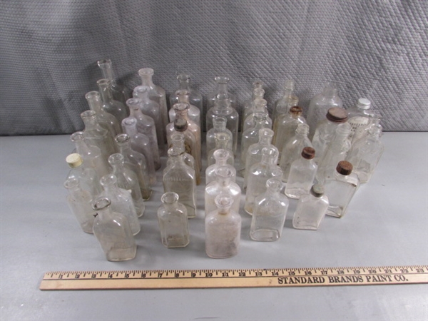 LOT #5 VINTAGE & ANTIQUE CLEAR GLASS APOTHECARY BOTTLES