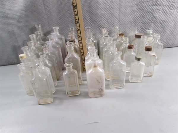 LOT #5 VINTAGE & ANTIQUE CLEAR GLASS APOTHECARY BOTTLES