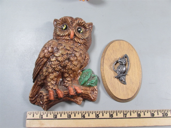 COLLECTION OF OWL FIGURINES