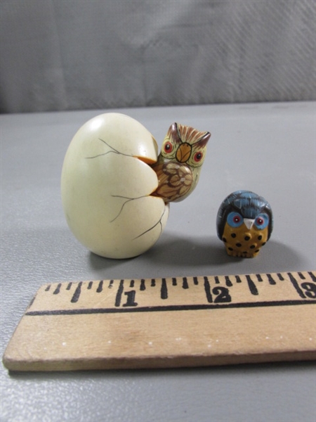 COLLECTION OF OWL FIGURINES