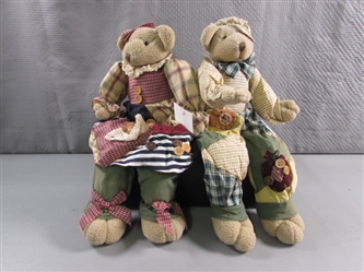 PAIR OF SHELF SITTER BEARS