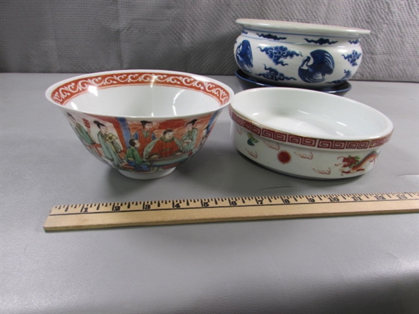 HAND PAINTED ORIENTAL JUG & OTHER DISHES