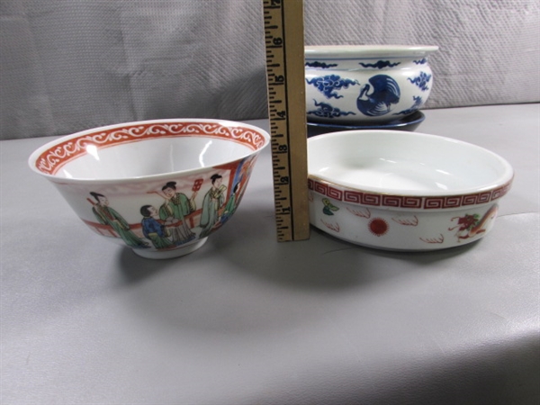 HAND PAINTED ORIENTAL JUG & OTHER DISHES