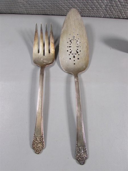 MIXED DESIGNS SILVERPLATE FLATWARE