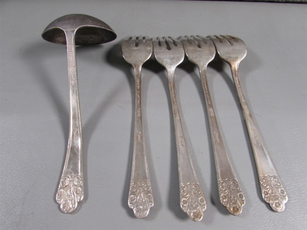 MIXED DESIGNS SILVERPLATE FLATWARE