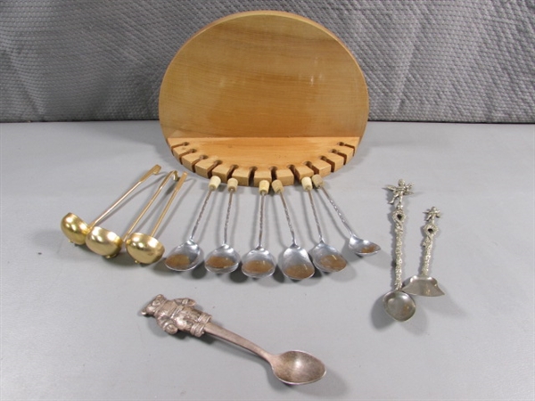 MYRTLEWOOD SPOON DISPLAY W/SMALL LADLES AND SPOONS